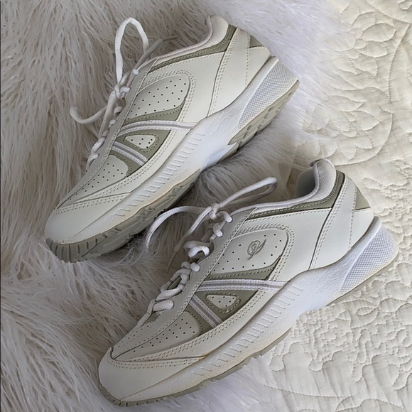 easy spirit white leather sneakers